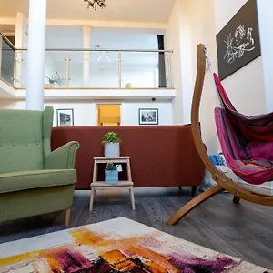  Apartment Stunning Mezzanine Near Centre